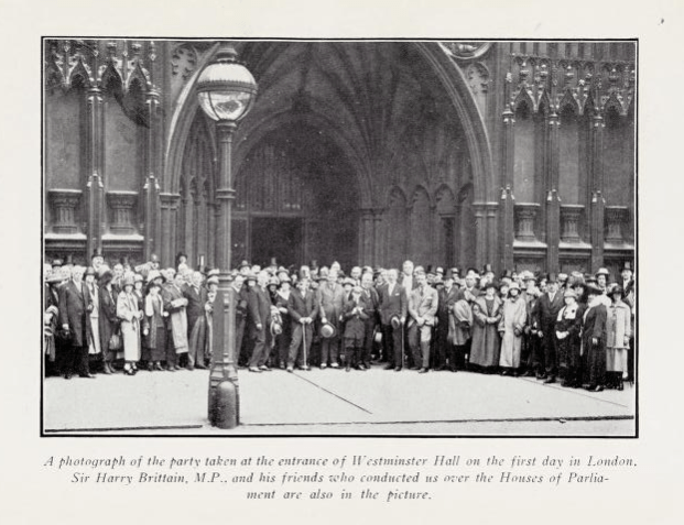 Canadian News Editors Party at Entrance to Westminster Hall, June 1924. Photo from Pilgrims of the Press. 
